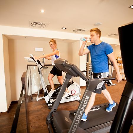 Park Hotel Diament Катовице Екстериор снимка