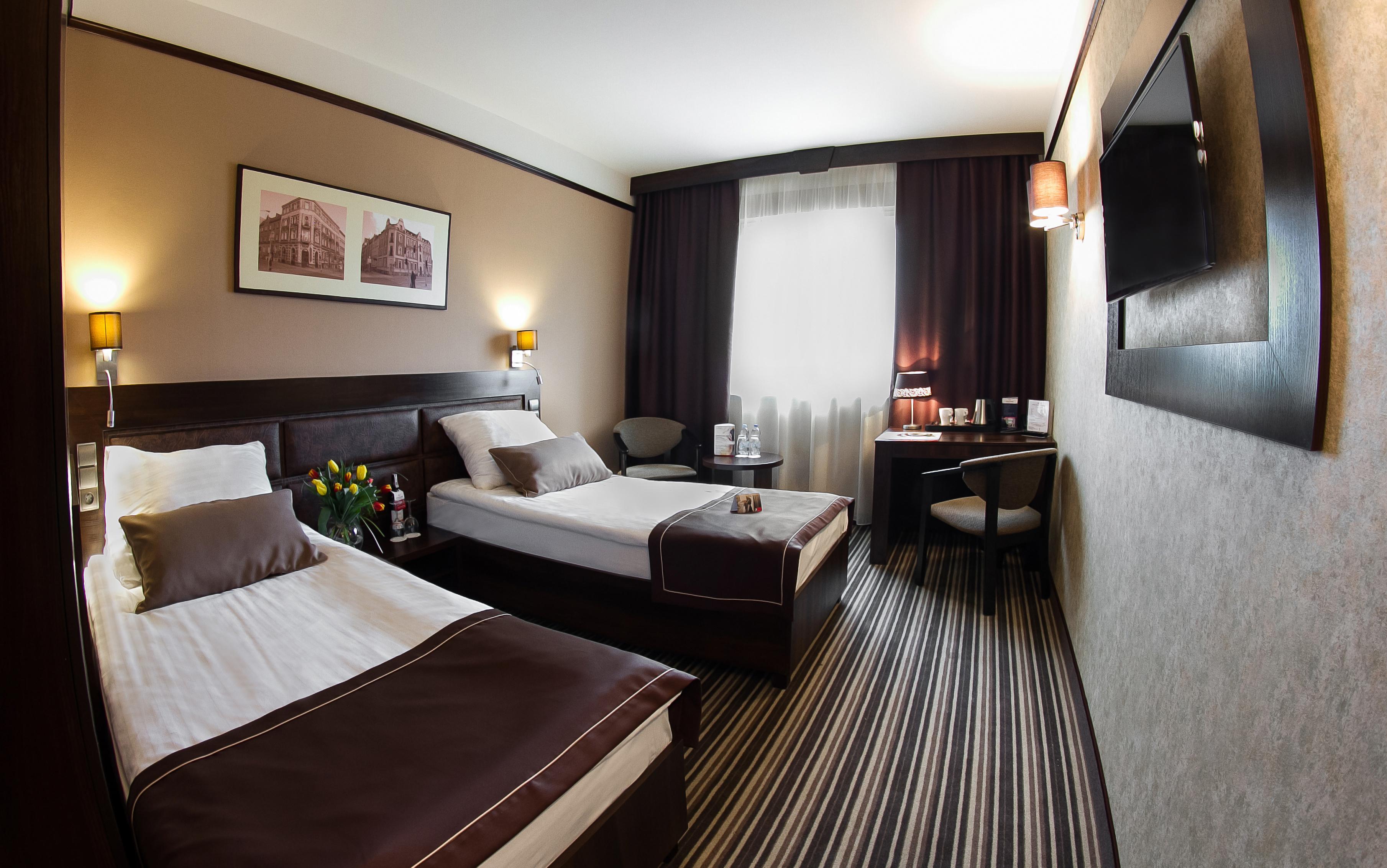 Park Hotel Diament Катовице Екстериор снимка