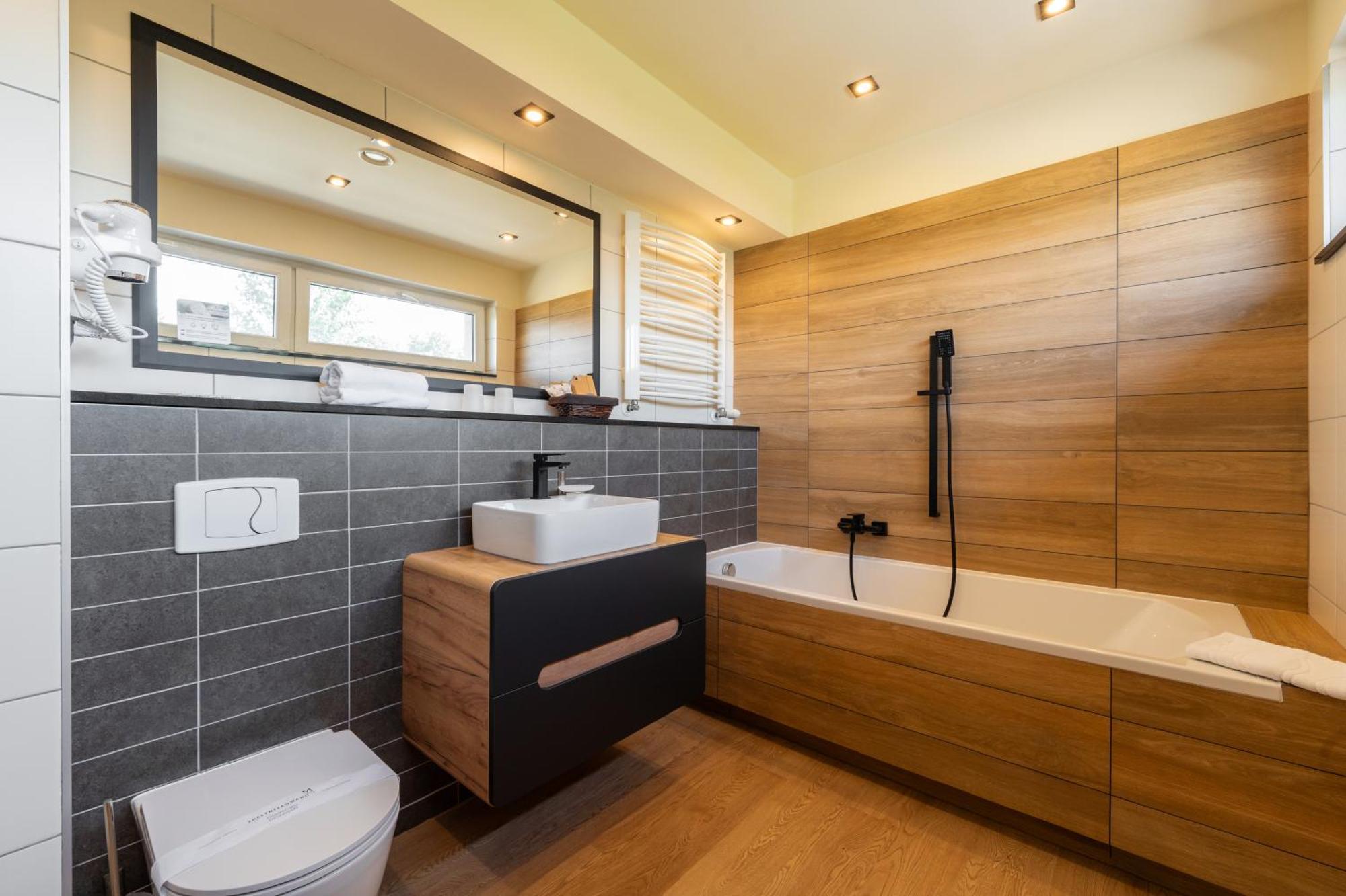 Park Hotel Diament Катовице Екстериор снимка