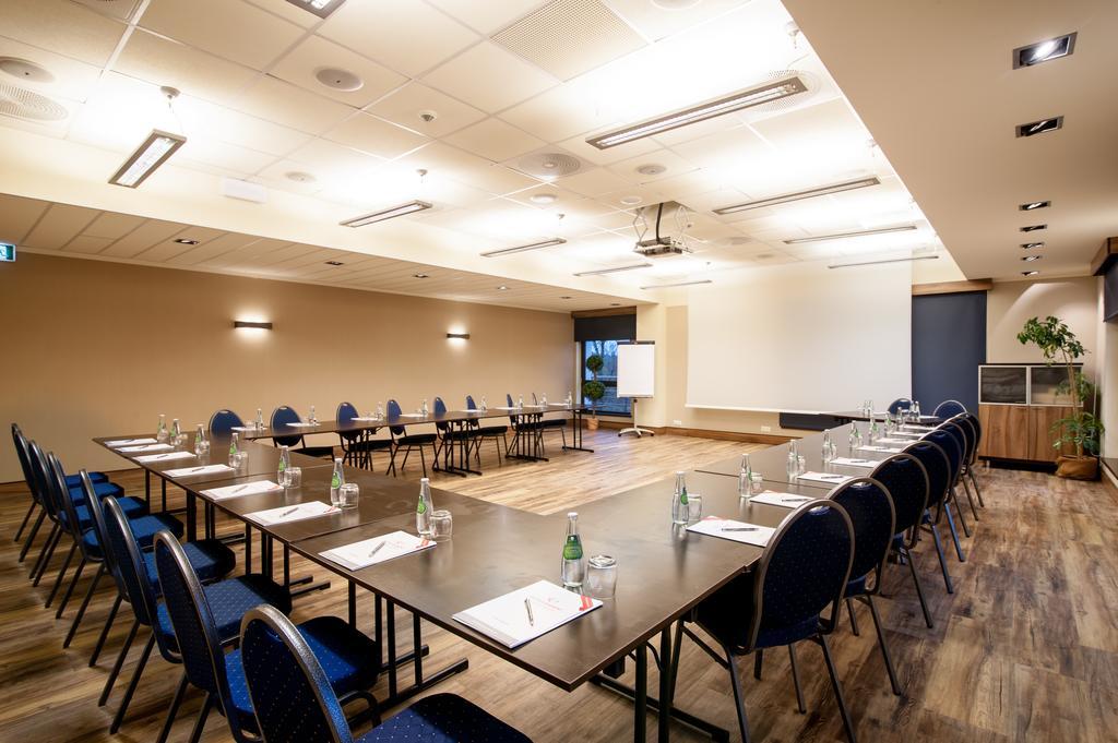Park Hotel Diament Катовице Екстериор снимка